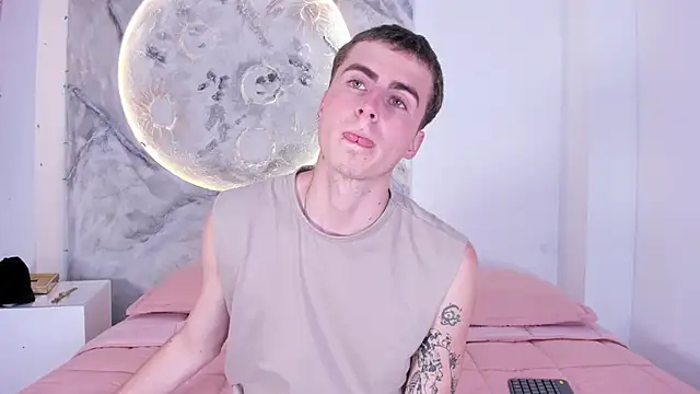 Snapshot of SpaceBoy1 chatting on 02.27.26 SpaceBoy1 online show from 02.27.26