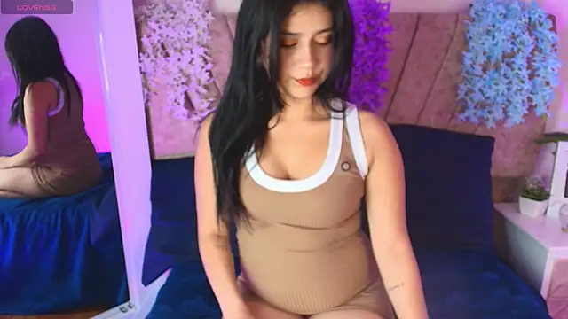 Snapshot of hannaa_cute chatting on 05.13.26 hannaa cute online show from 05.13.26