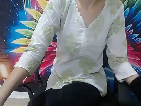 Snapshot of Farhana_beautyfull chatting on 04.28.26 Farhana beautyfull online show from 04.28.26