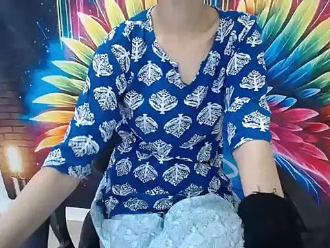 Snapshot of Farhana_beautyfull chatting on 05.20.26 Farhana beautyfull online show from 05.20.26