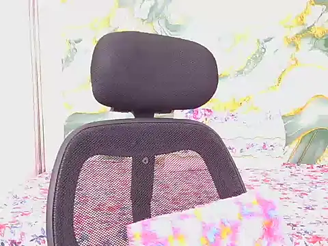 Snapshot of bold-smirthii chatting on 02.27.26 bold-smirthii online show from 02.27.26