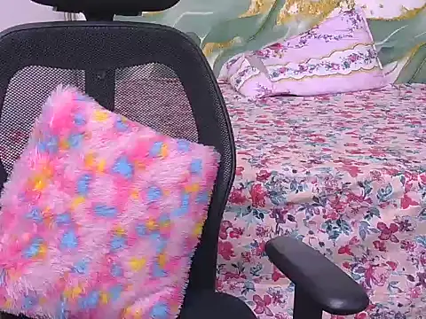 Snapshot of bold-smirthii chatting on 02.28.26 bold-smirthii online show from 02.28.26