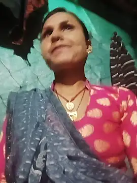 Snapshot of Cuty_priti chatting on 05.16.26 Cuty priti online show from 05.16.26