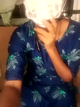 Snapshot of Nisha_kannada1 chatting on 12.22.25 Nisha kannada1 online show from 12.22.25