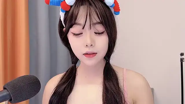 smalldaisy online show from 02.08.26