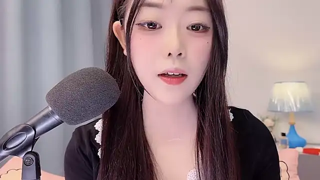 smalldaisy online show from 04.04.26