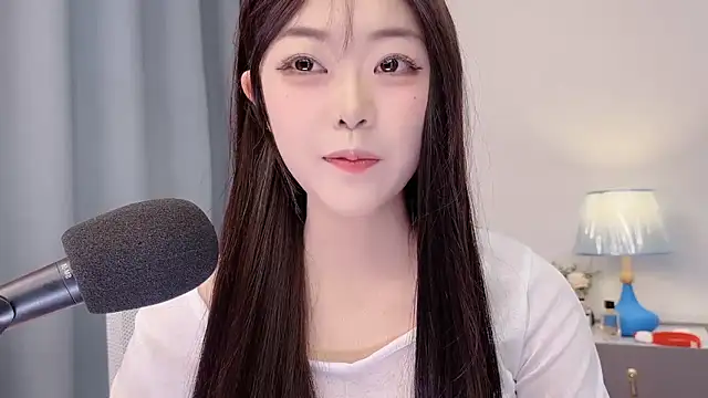 smalldaisy online show from 04.08.26