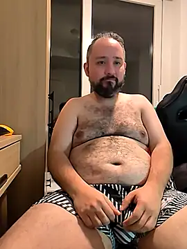 Snapshot of Hairy_bear86 chatting on 01.08.26 Hairy bear86 online show from 01.08.26