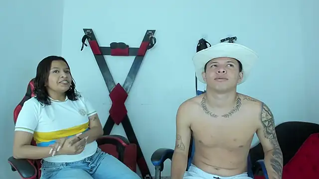 Snapshot of Three_Ways_to_Love chatting on 01.14.26 Three Ways to Love online show from 01.14.26