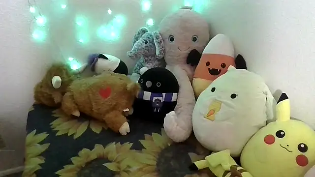 Snapshot of GabbyDaniella chatting on 02.19.26 GabbyDaniella online show from 02.19.26