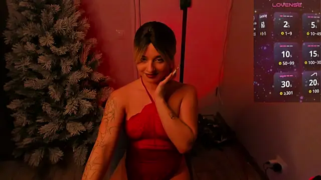 Snapshot of BabYRouge chatting on 12.21.25 BabYRouge online show from 12.21.25