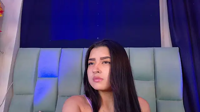 Snapshot of Emilyy05_ chatting on 07.08.26 Emilyy05 online show from 07.08.26