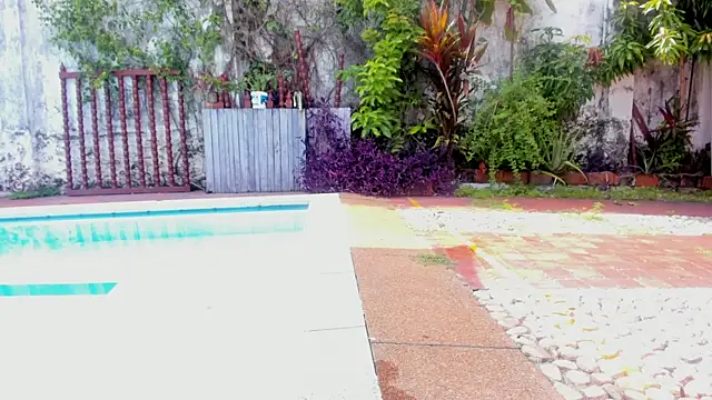 Niky Thomson online show from 01.10.26