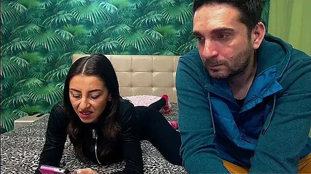 Stella John online show from 01.06.25