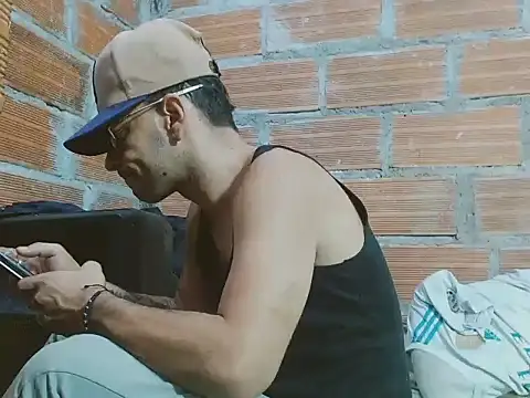 Snapshot of Alphamaster_92 chatting on 02.11.26 Alphamaster 92 online show from 02.11.26