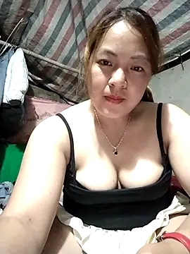 Snapshot of Lucky_cutee chatting on 04.20.26 Lucky cutee online show from 04.20.26