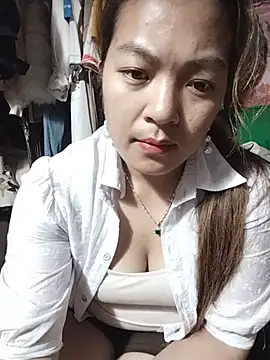 Snapshot of Lucky_cutee chatting on 05.20.26 Lucky cutee online show from 05.20.26