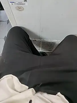 Snapshot of hydhunk26 chatting on 01.11.26 hydhunk26 online show from 01.11.26