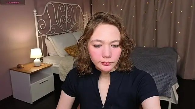 Snapshot of NovaEva_ chatting on 05.24.26 NovaEva online show from 05.24.26