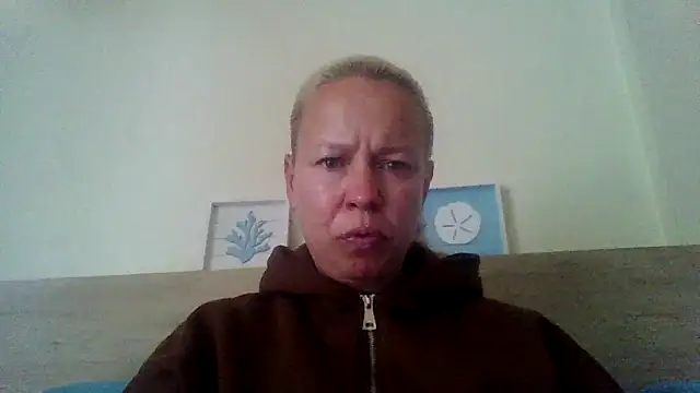 Snapshot of jennyblondeuk chatting on 05.01.26 jennyblondeuk online show from 05.01.26