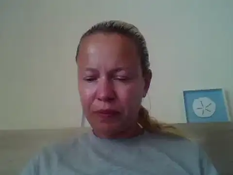 Snapshot of jennyblondeuk chatting on 05.22.26 jennyblondeuk online show from 05.22.26