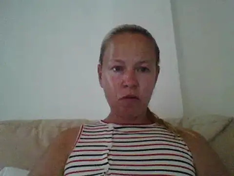Snapshot of jennyblondeuk chatting on 05.30.26 jennyblondeuk online show from 05.30.26