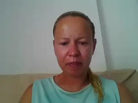 Snapshot of jennyblondeuk chatting on 06.02.26 jennyblondeuk online show from 06.02.26