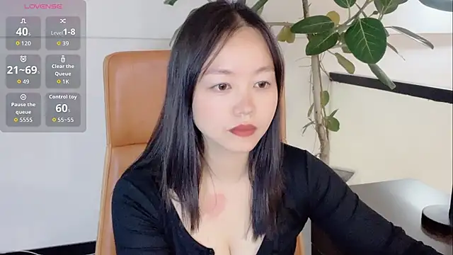 Snapshot of Yuer-77 chatting on 01.17.26 Yuer-77 online show from 01.17.26