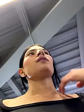 Snapshot of Ema_Rose_ chatting on 01.05.26 Ema Rose online show from 01.05.26