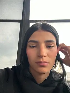 Snapshot of Ema_Rose_ chatting on 01.08.26 Ema Rose online show from 01.08.26