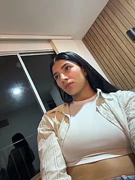 Snapshot of Ema_Rose_ chatting on 05.31.26 Ema Rose online show from 05.31.26