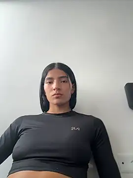 Snapshot of Ema_Rose_ chatting on 07.24.26 Ema Rose online show from 07.24.26