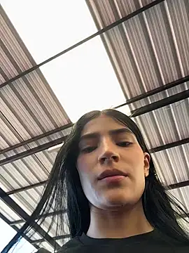 Snapshot of Ema_Rose_ chatting on 07.28.26 Ema Rose online show from 07.28.26