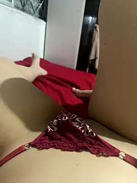 Snapshot of isabellasouza20 chatting on 12.22.25 isabellasouza20 online show from 12.22.25