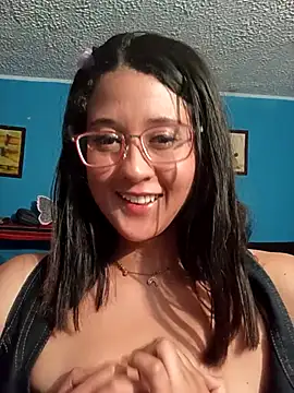 Snapshot of SweetDeya chatting on 05.08.26 SweetDeya online show from 05.08.26