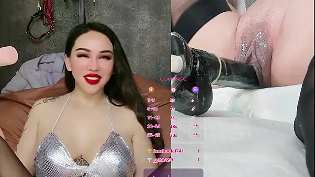 Snapshot of ladyfengyeS010 chatting on 05.05.26 ladyfengyeS010 online show from 05.05.26