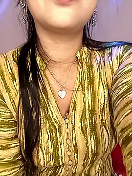 Snapshot of Deshi_bhabhi143 chatting on 05.18.26 Deshi bhabhi143 online show from 05.18.26