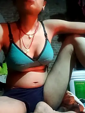 Snapshot of Fency_Love143 chatting on 01.08.26 Fency Love143 online show from 01.08.26