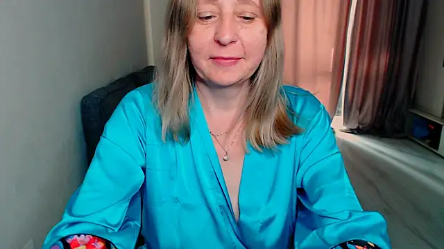 Snapshot of MiLenaMilf chatting on 05.27.26 MiLenaMilf online show from 05.27.26