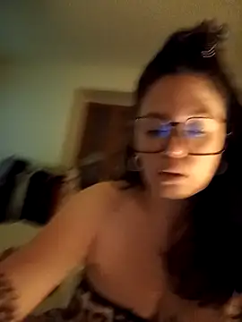 EdgedSleeve online show from 02.20.26