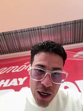 Latin Paisa Boy online show from 03.30.26