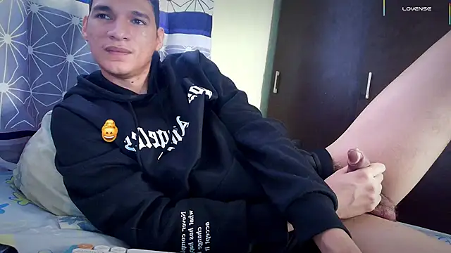 Snapshot of LeonS_20cm chatting on 01.10.26 LeonS 20cm online show from 01.10.26