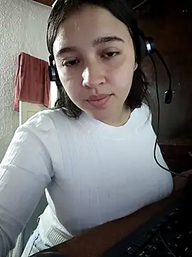 Laia  Evanss online show from 02.12.26