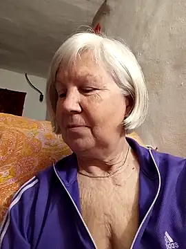 KlaudiaDarling online show from 04.10.26