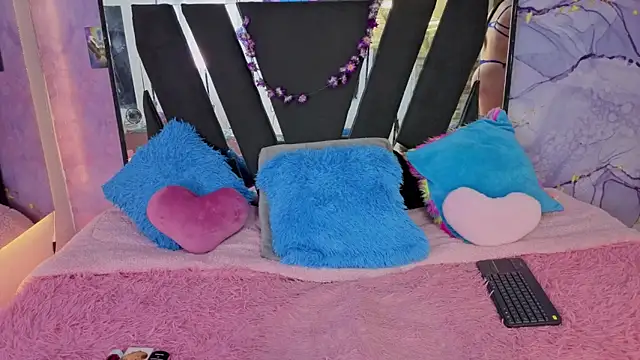 Alice NY online show from 04.16.26