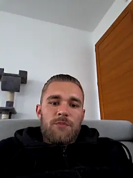 Snapshot of Benjamiinlt chatting on 05.05.26 Benjamiinlt online show from 05.05.26