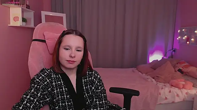 Snapshot of Haya_Harareet chatting on 01.10.26 Haya Harareet online show from 01.10.26