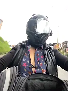 Scarlet auraa online show from 01.13.26