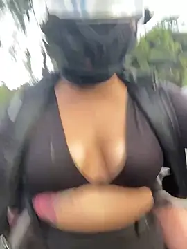 Scarlet auraa online show from 02.18.26