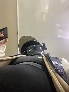 Scarlet auraa online show from 04.07.26